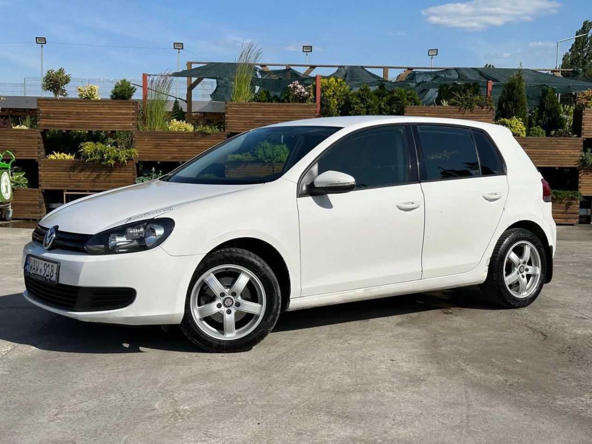 Volkswagen Golf VI