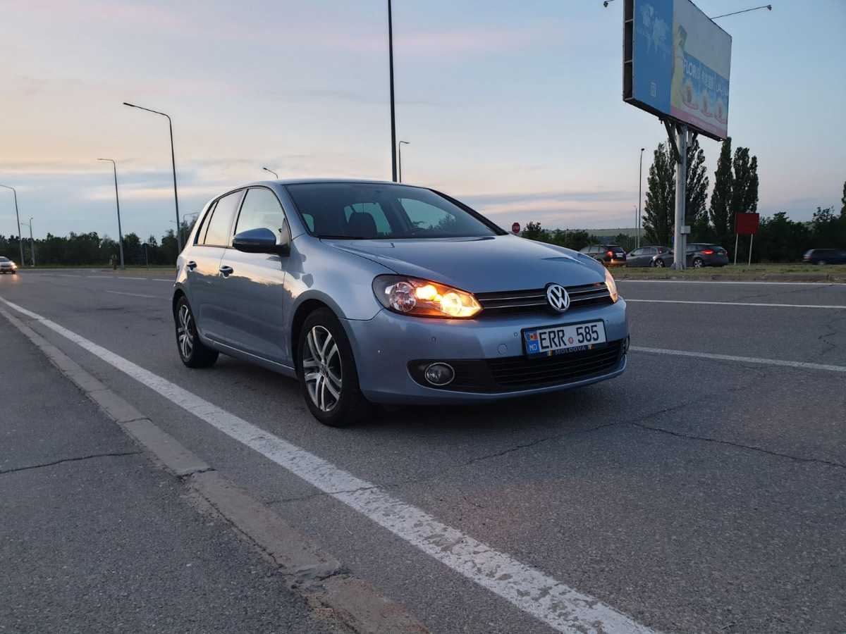 Volkswagen Golf VI