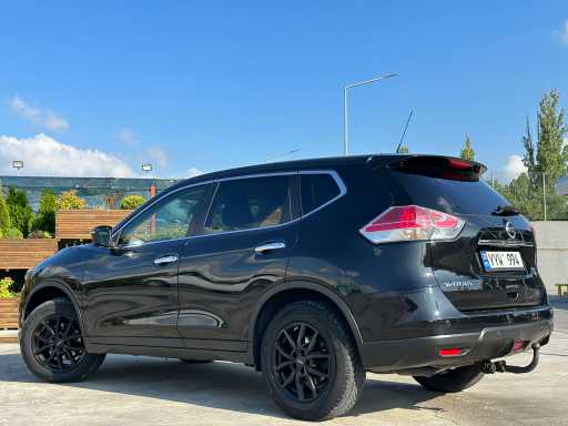 Nissan X Trail
