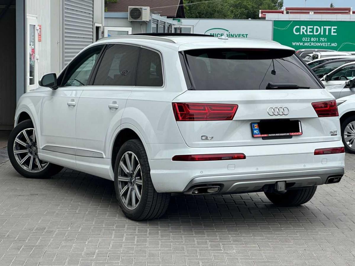 Audi Q7-(7 Locuri)