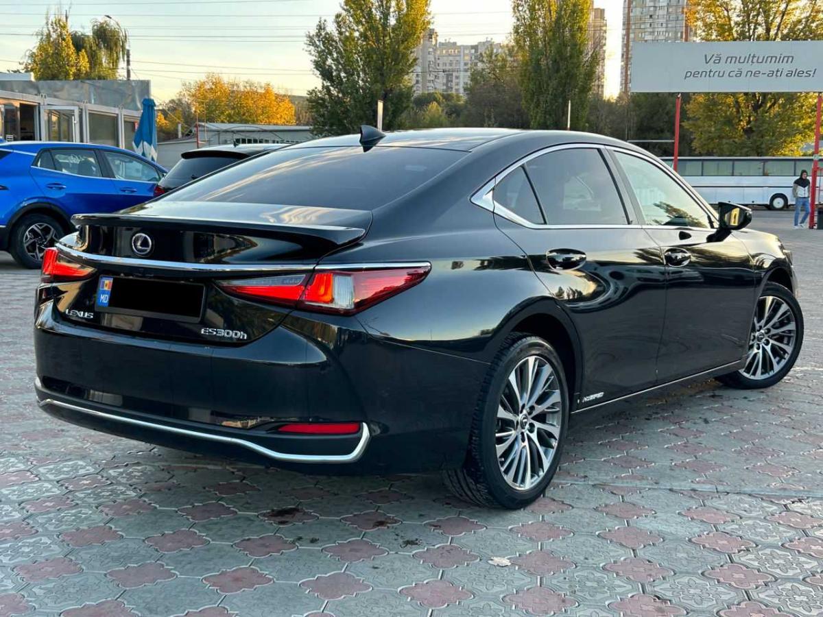 Lexus ES Series 2020