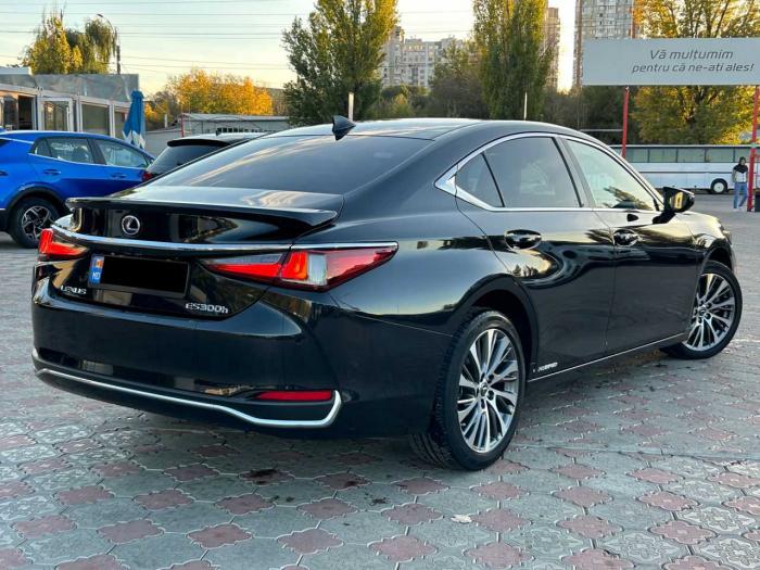 Lexus